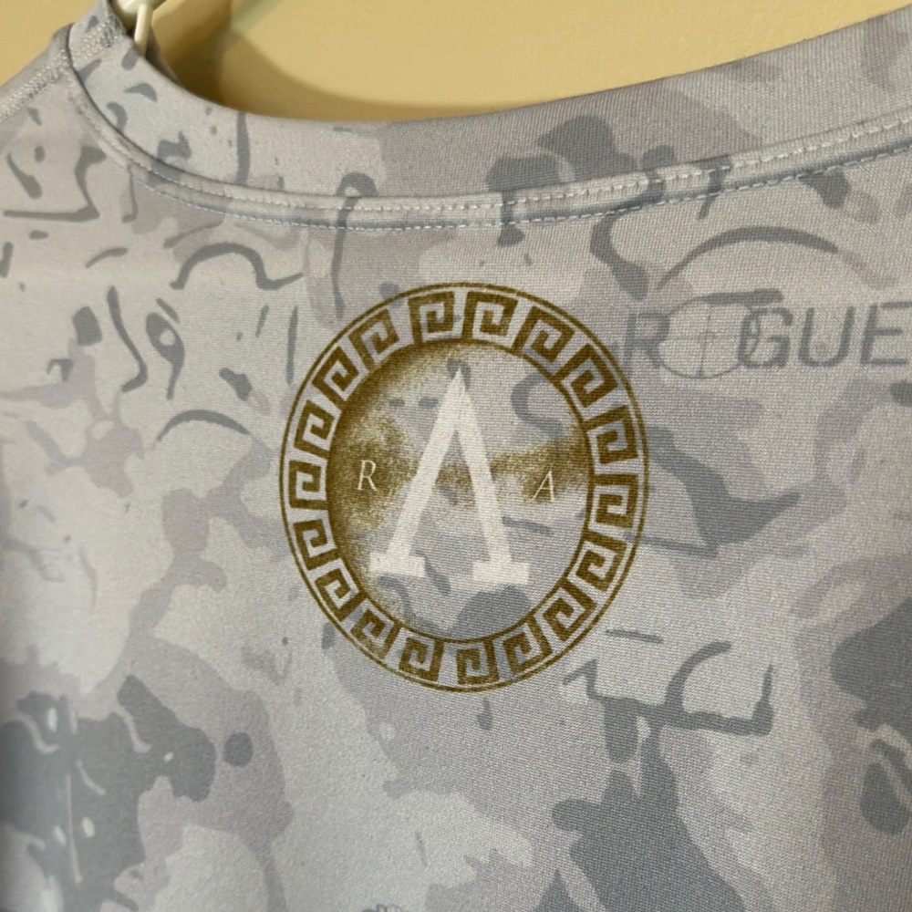 Light Gray Patterned Long Sleeve Top - image 4